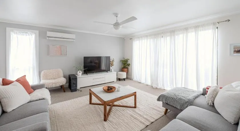The Hideaway at Goolwa Beach - Relax and Unwind - Image 1