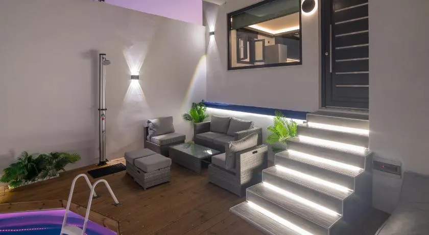Melydia luxury Villa - Image 1