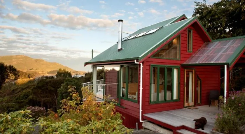 Hereweka Garden Retreat - Image 1
