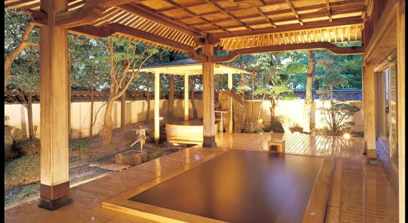 Hotel Saginoyu - Image 1