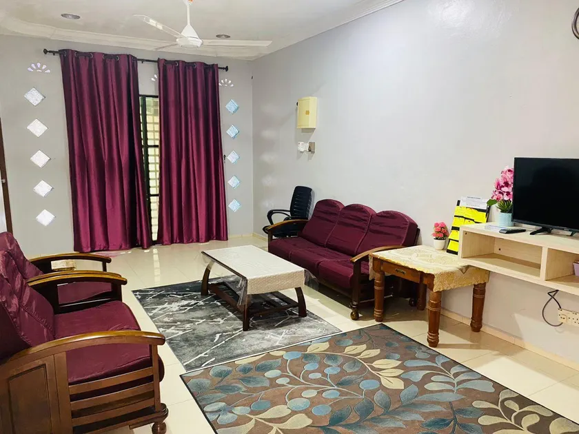 ZR Homestay Kemaman with 3 Bedroom 2 Bathroom - 2 Room AC 1 Room Fan - Not Sharing House - Image 1