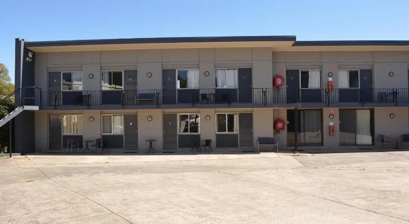 Commercial Hotel Motel Lithgow - Image 1