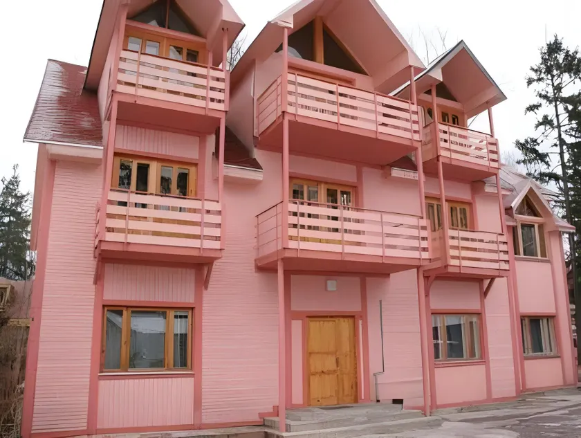 Excelsior Guesthouse - Image 1