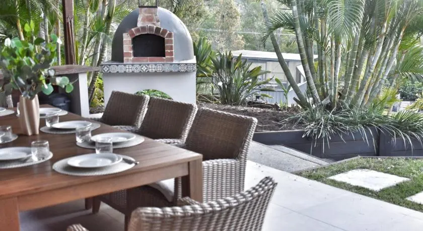 Huge Hidden Hinterland Estate - Image 1