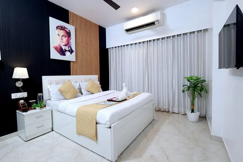 Work, Meet, Stay – 2BHK Perfect for Business Trips - Image 1