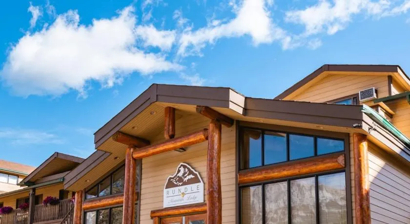 Rundle Mountain Lodge - Image 1