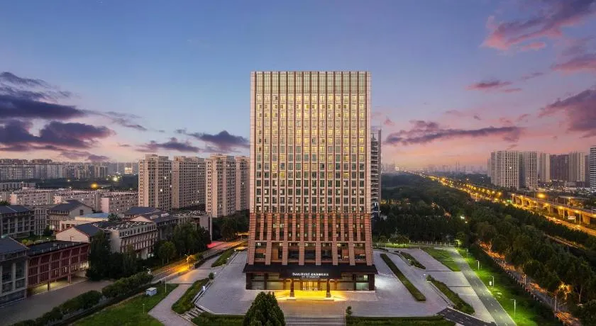 Days Hotel by Wyndham Zhengzhou Zhengdong New District - Image 1