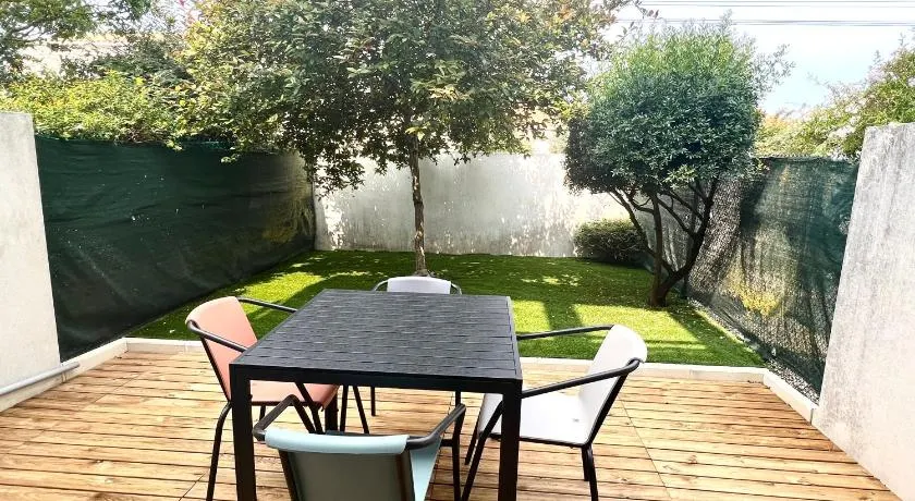 Appartement calme avec exterieur - Image 1