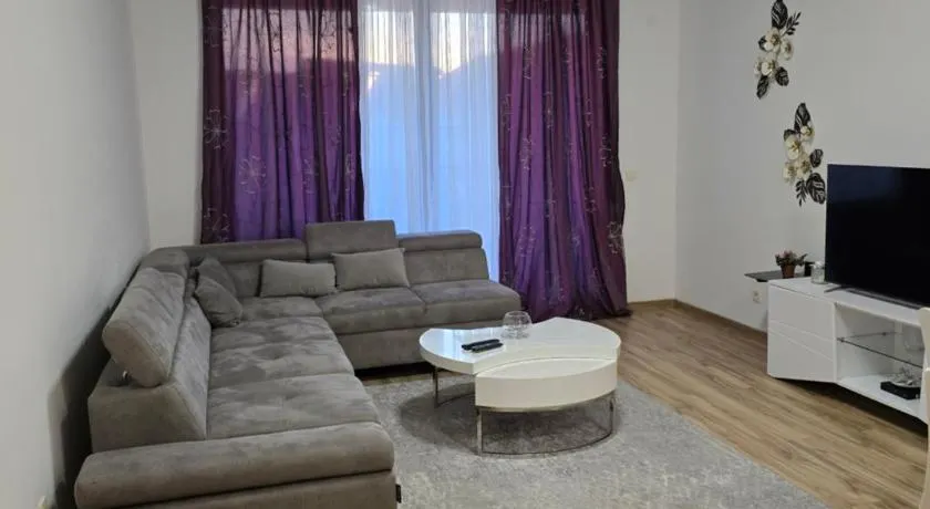 Flat Rafailovic One minute to Beach - Image 1