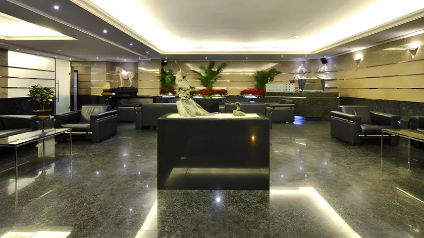 Hi-YES HOTEL TAOYUAN - Image 1