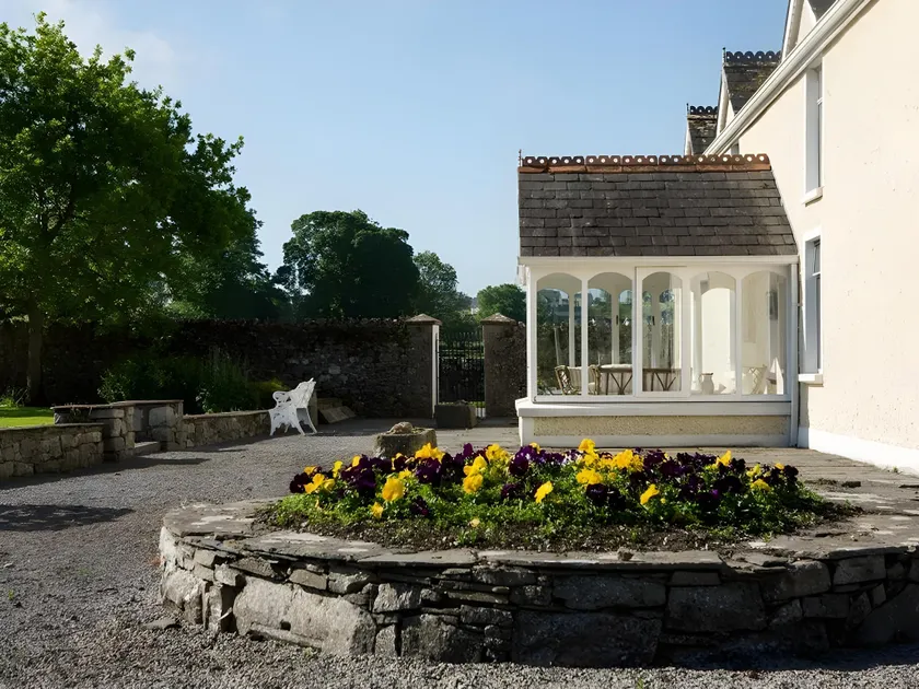 O'Briens Cashel Lodge - Image 1
