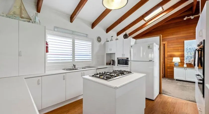 Mollymook Fantastic Holiday House - Image 1