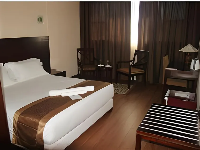 Central Hotel Tana - Image 1