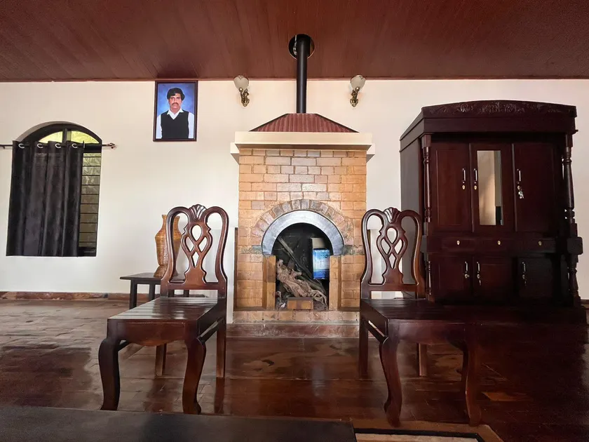 THE O2 COTTAGE - Image 1