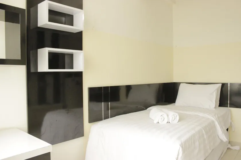 Convenient Studio Apartment at Harvard Jatinangor By Travelio - Image 1