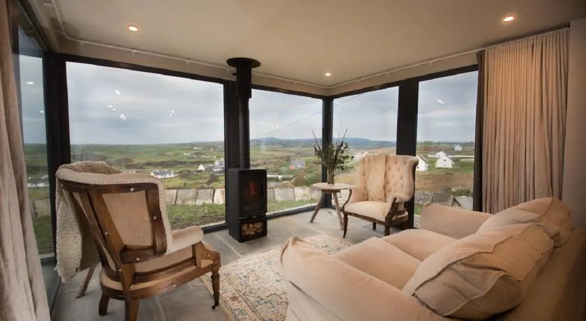 Elfin Cottage - Image 1