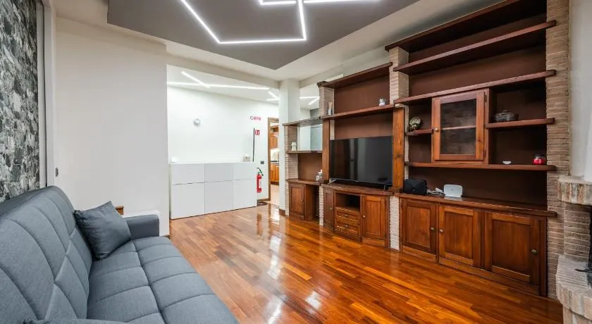 5 min dal Museo Ferrari - 3 BR for family & work, free parking, AC - Image 1