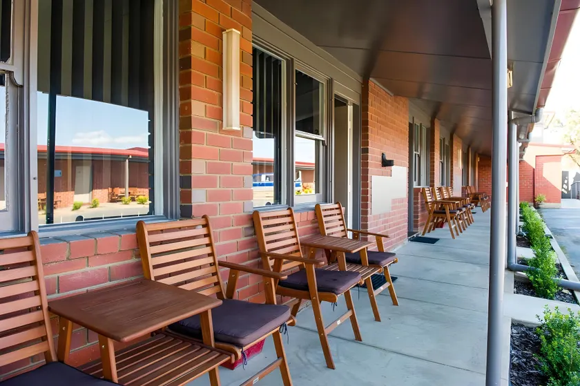 Cherry Blossom Motor Inn - Image 1