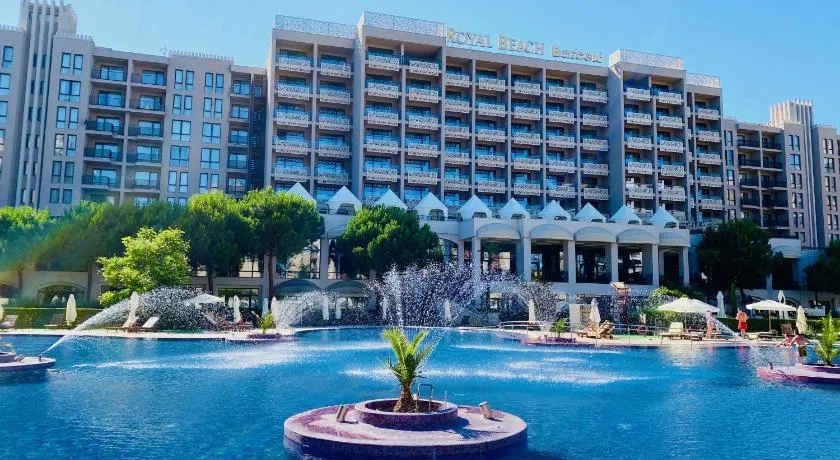 ROYAL BEACH - Private Apartments - Center of Sunny Beach - Image 1