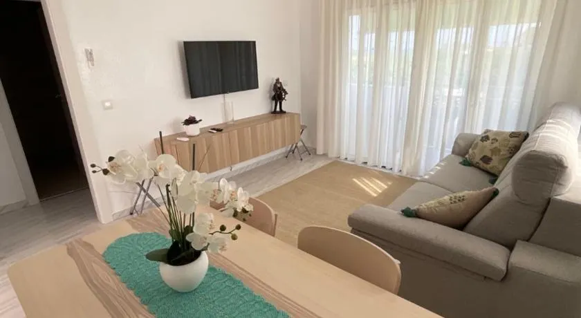 Wifi, Aire Acondicionado y playa a dos minutos a pie - Image 1