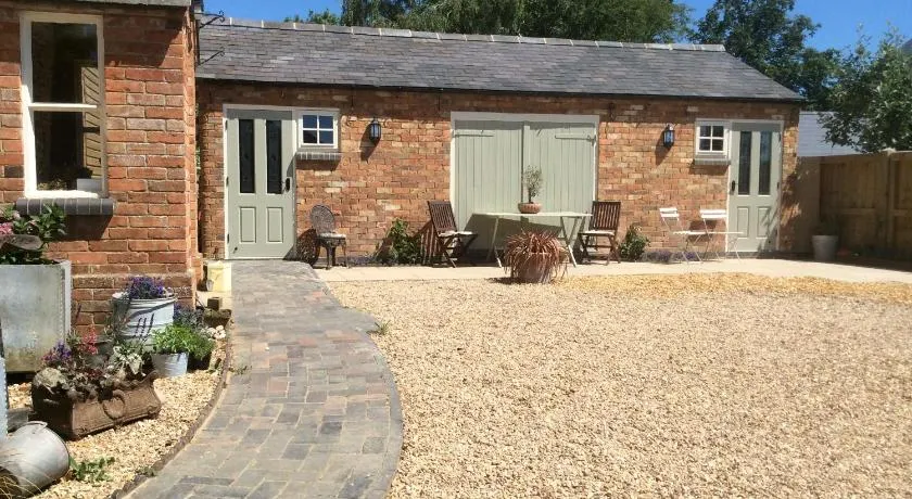 The Rear of the Plough,Everdon. - Image 1