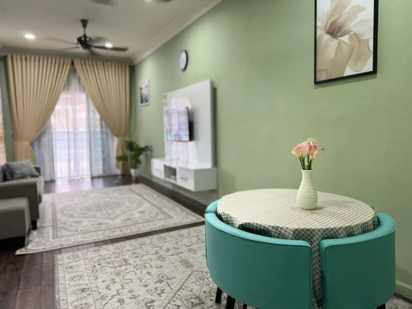 Nawra Iman Guest House - Image 1