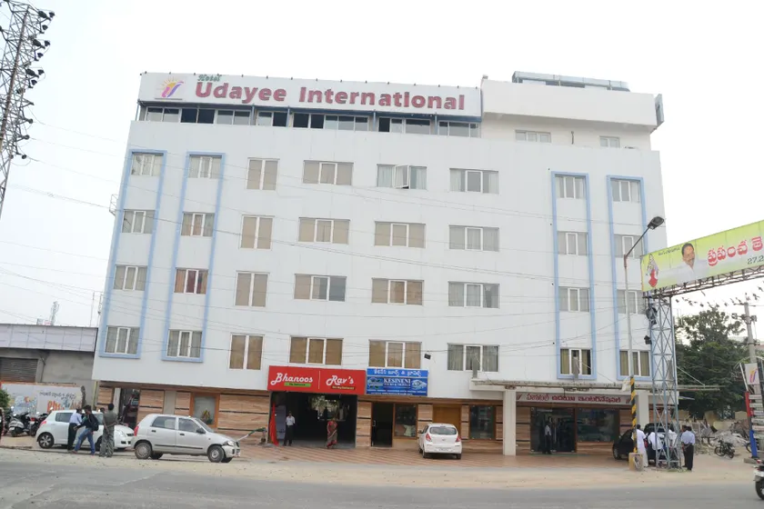 Hotel Udayee International - Image 1