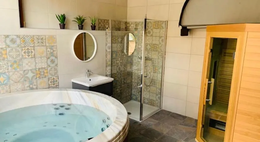 Gîte mon rêve à Scherwiller avec SPA, en supplément, sur la route des vins au coeur de l'alsace - Image 1