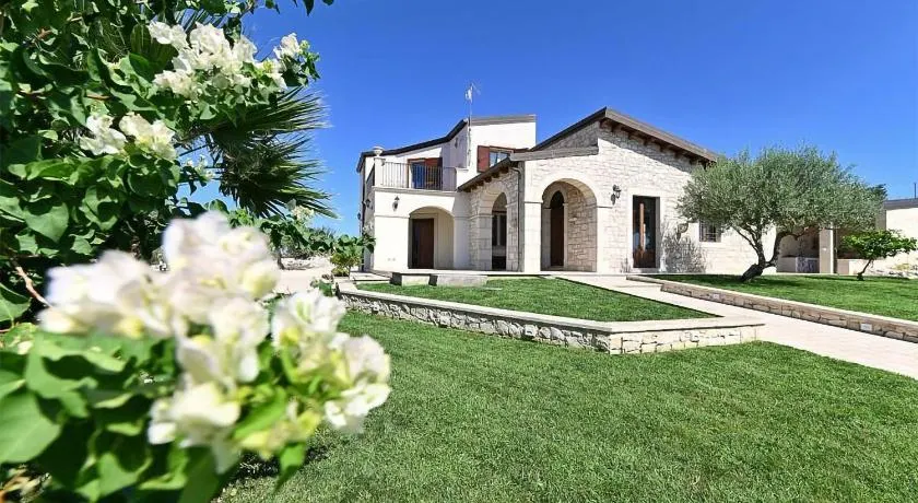 Stunning Home In Noto With House A Panoramic View - Image 1