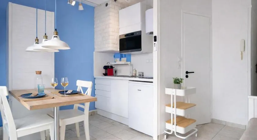 Studio équipé pour 2 personnes port olonna - Image 1