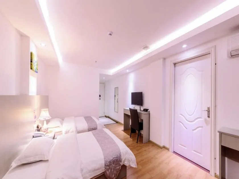 Shang Pin Holiday Inn - Image 1