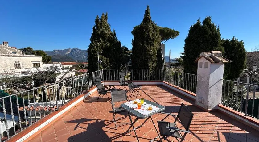 Sotto 'o Sole - Image 1