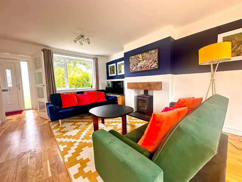 Funky 3 bed house, Bromborough, Wirral - Image 1