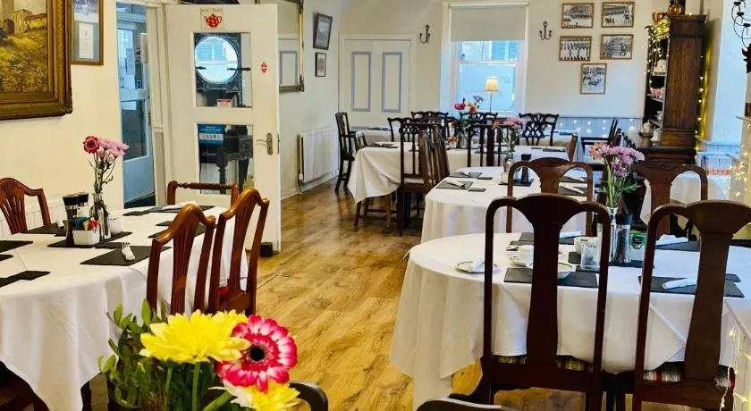 Newcastle Arms Hotel - Image 1