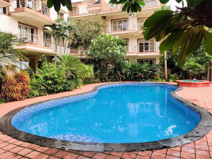 Ivy Retreat Baga by HNH - Image 1