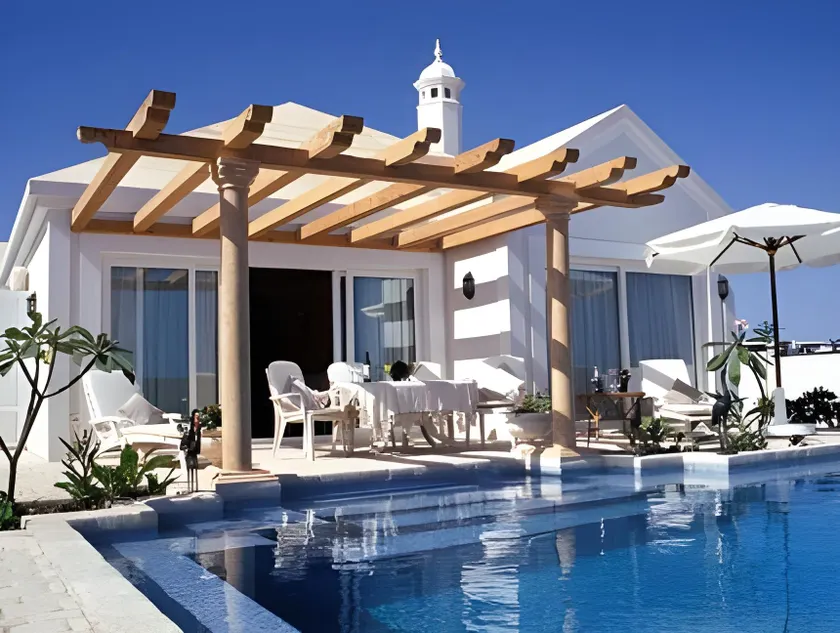 VILLA ALONDRAS - Image 1