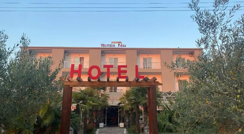Hotel Velipoja Park - Image 1