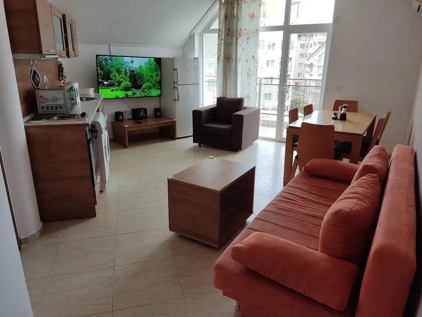 Ideal three bed apartment for families closed to the Beach - Image 1