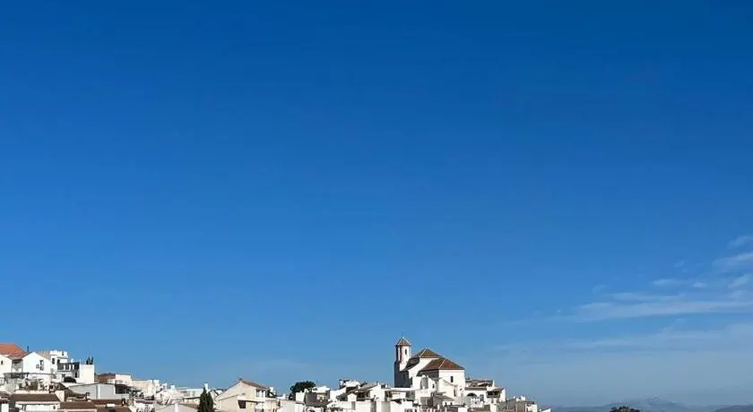 Apartamento acogedor en Alozaina - Image 1