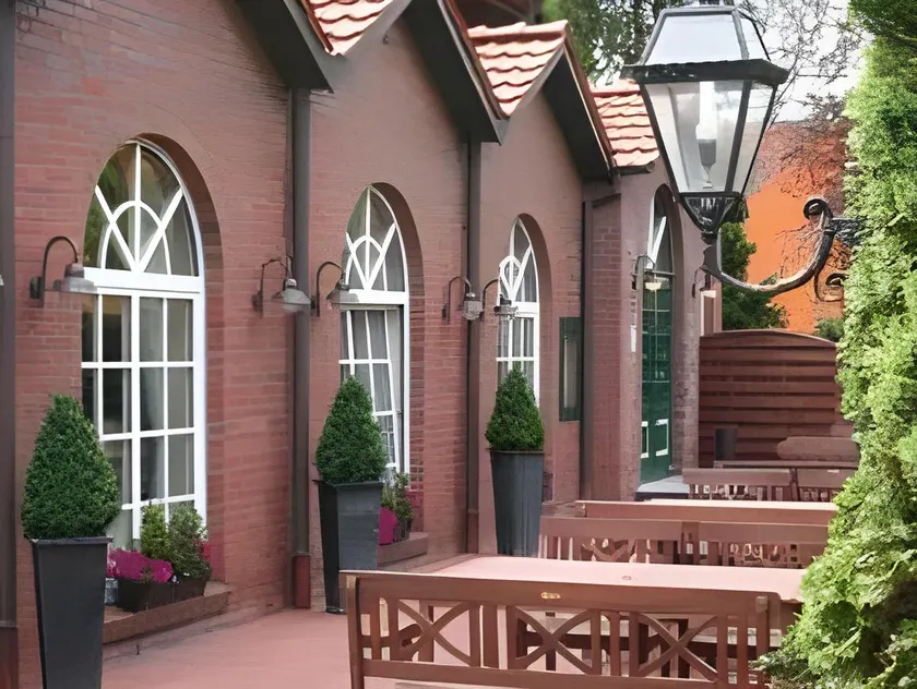 WH Hotels Papenburg Zentrum - Image 1