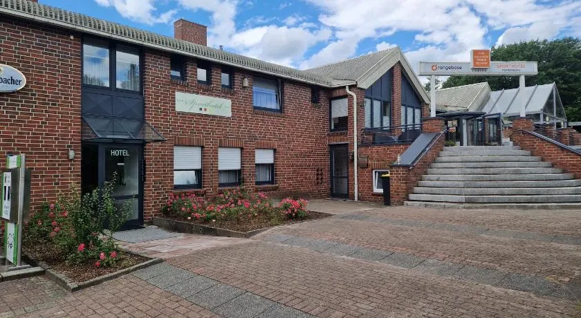 Sporthotel Papenburg - Image 1