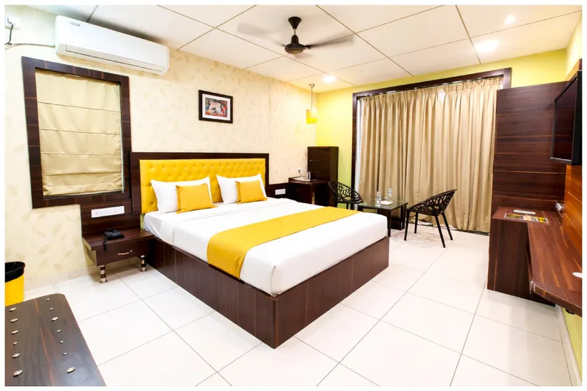Goroomgo Royal Crown Puri Walking Distance from Sea Beach - Image 1