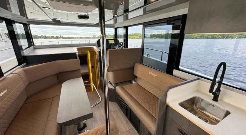 Yacht als Wohnung zu vermieten Hausboot direkt Tempelhofer Hafen - Image 1