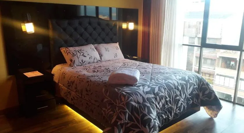 Hotel Aurum El Alto - Image 1