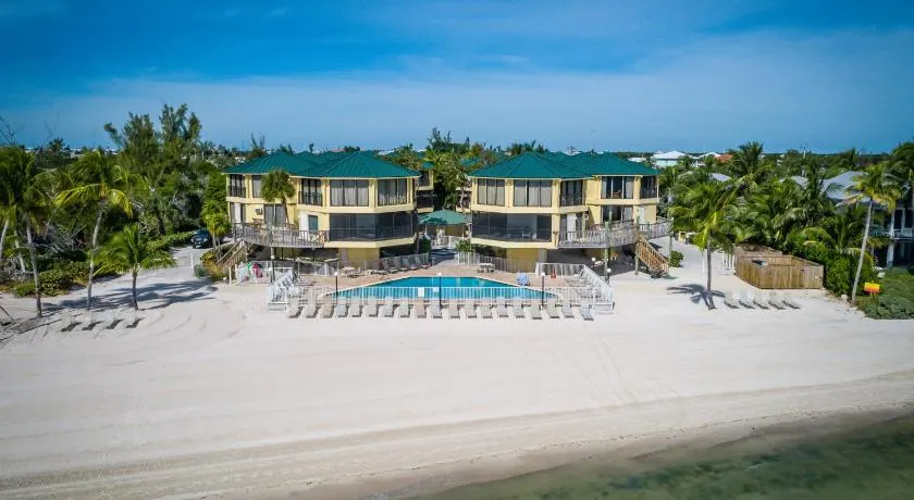 Coco Plum Beach & Tennis Club & Marina - Image 1