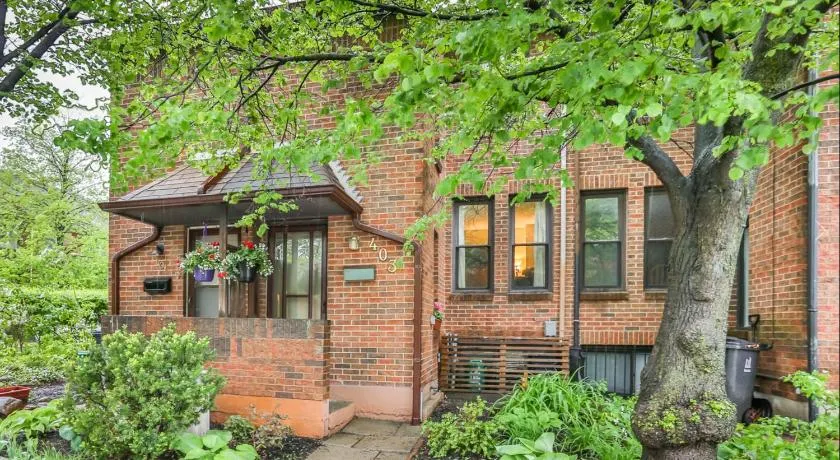 The Crescent Home - Image 1