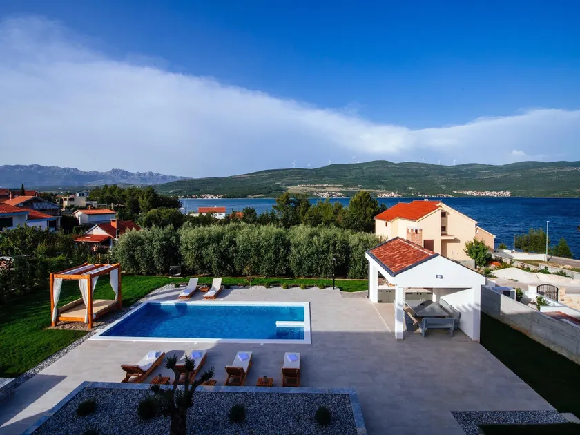 Villa in Pridraga with Pool near the Sea - Image 1