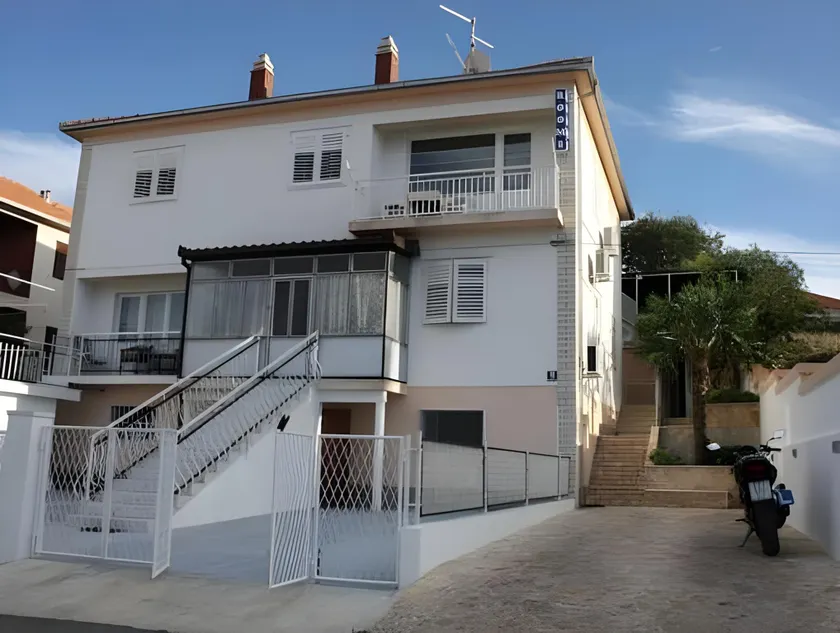 Mito Rooms and Apartments - Image 1