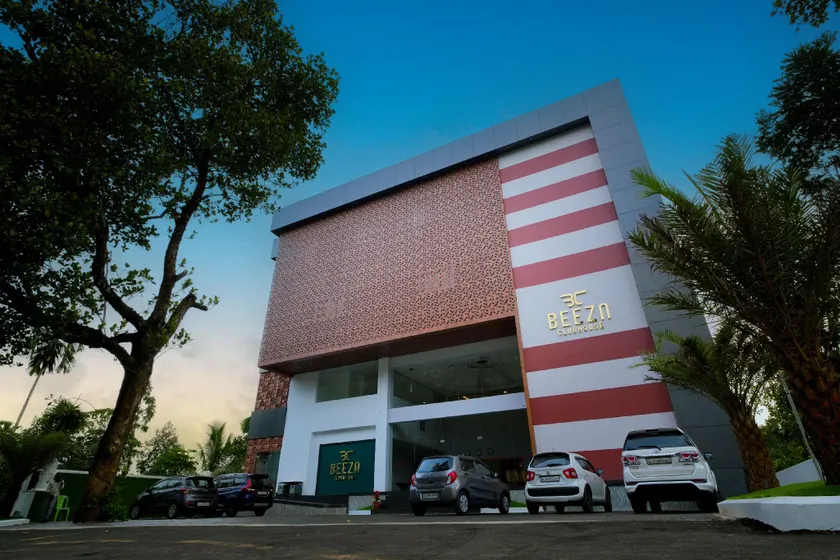 Beeza Clubhouse - Image 1