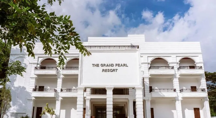 The Grand Pearl Resort - Image 1
